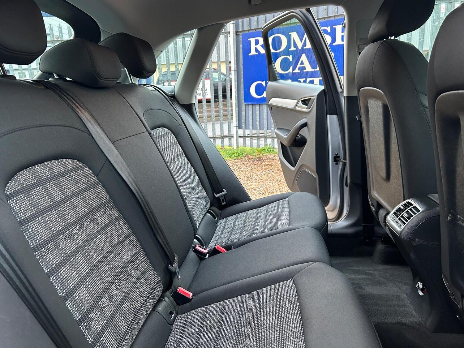 Used Audi Q3 2016 for sale - 77802363: Photo 32