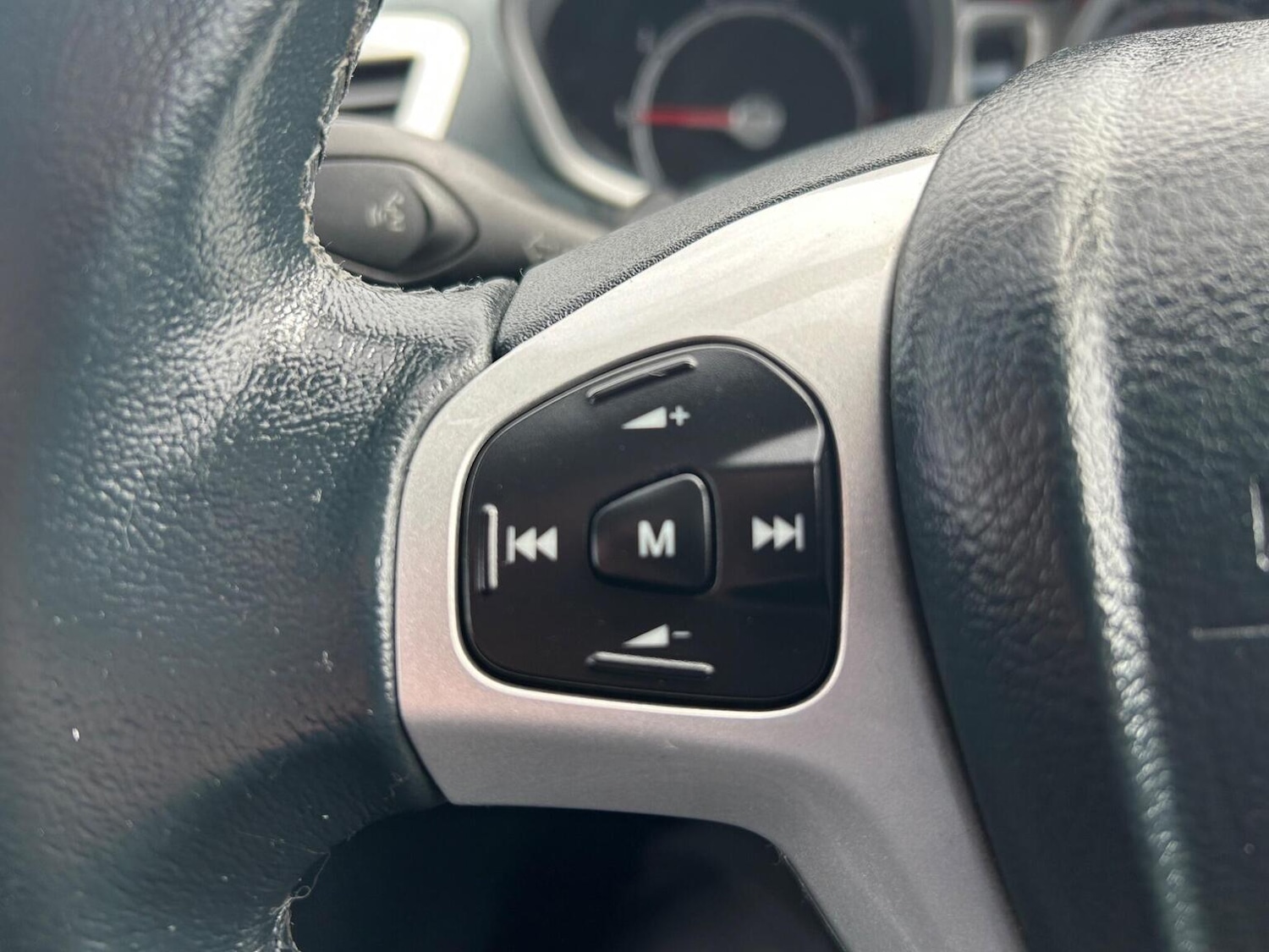 Used Ford Fiesta 2010 for sale - 78084481: Photo 32