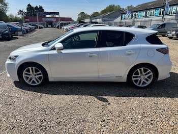 Used Lexus CT 2015 for sale - 78345937: Photo