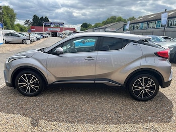 Used Toyota C-HR 2018 for sale - 78558840: Photo