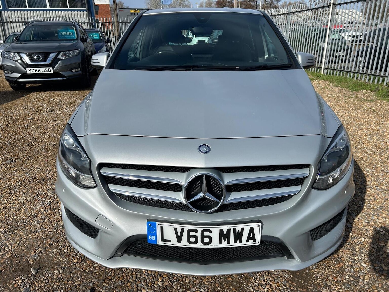 Used Mercedes-Benz B Class 2016 for sale - 77822306: Photo 2