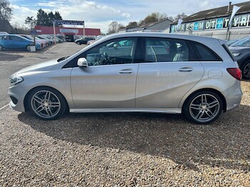 Used Mercedes-Benz B Class 2016 for sale - 77822306: Photo