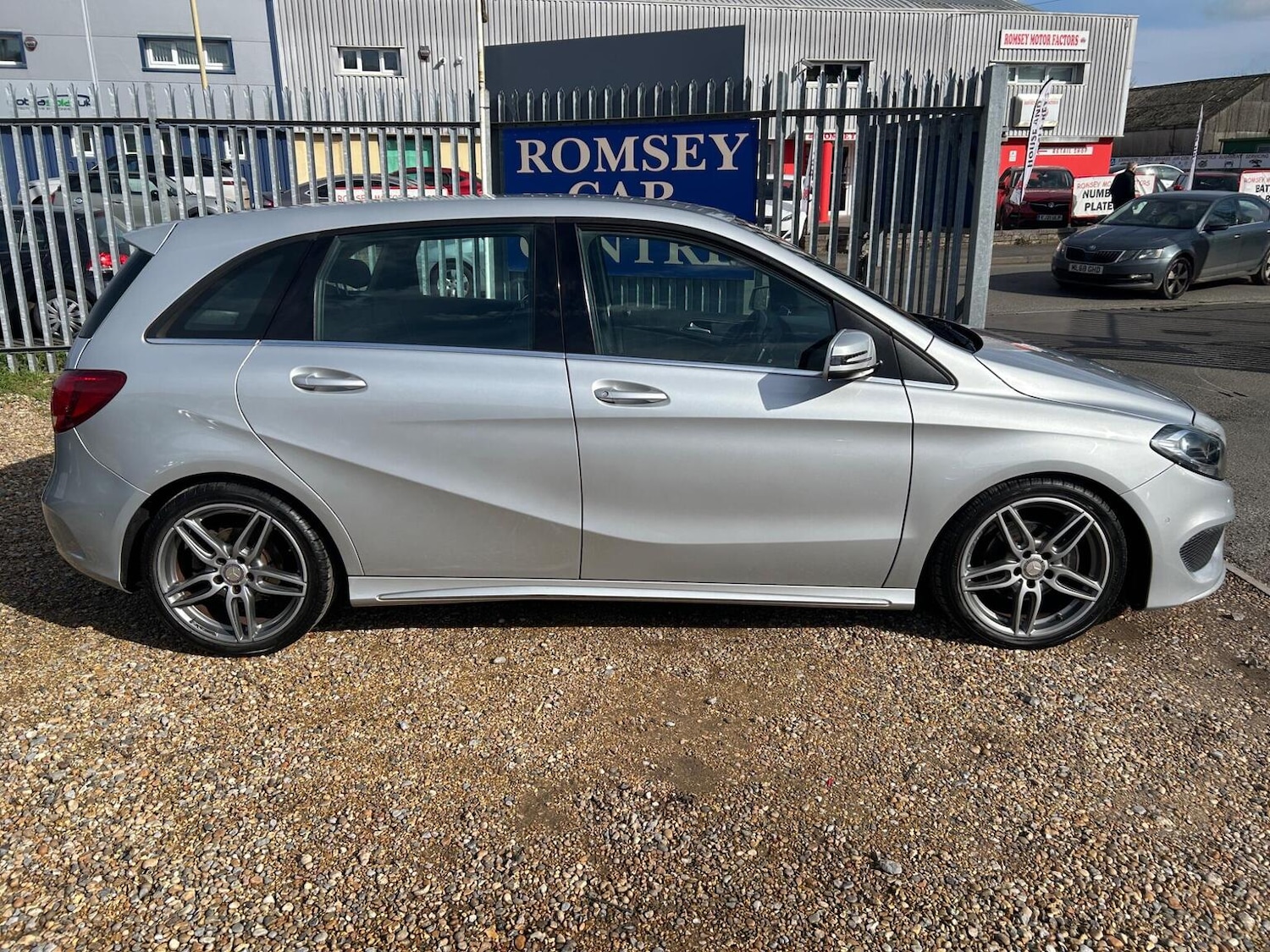 Used Mercedes-Benz B Class 2016 for sale - 77822306: Photo 8