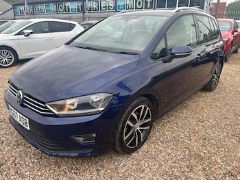 Used Volkswagen Golf SV 2017 for sale - 78502564: Photo