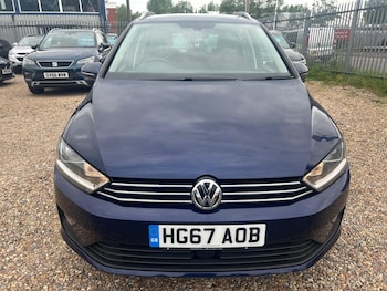 Used Volkswagen Golf SV 2017 for sale - 78502564: Photo