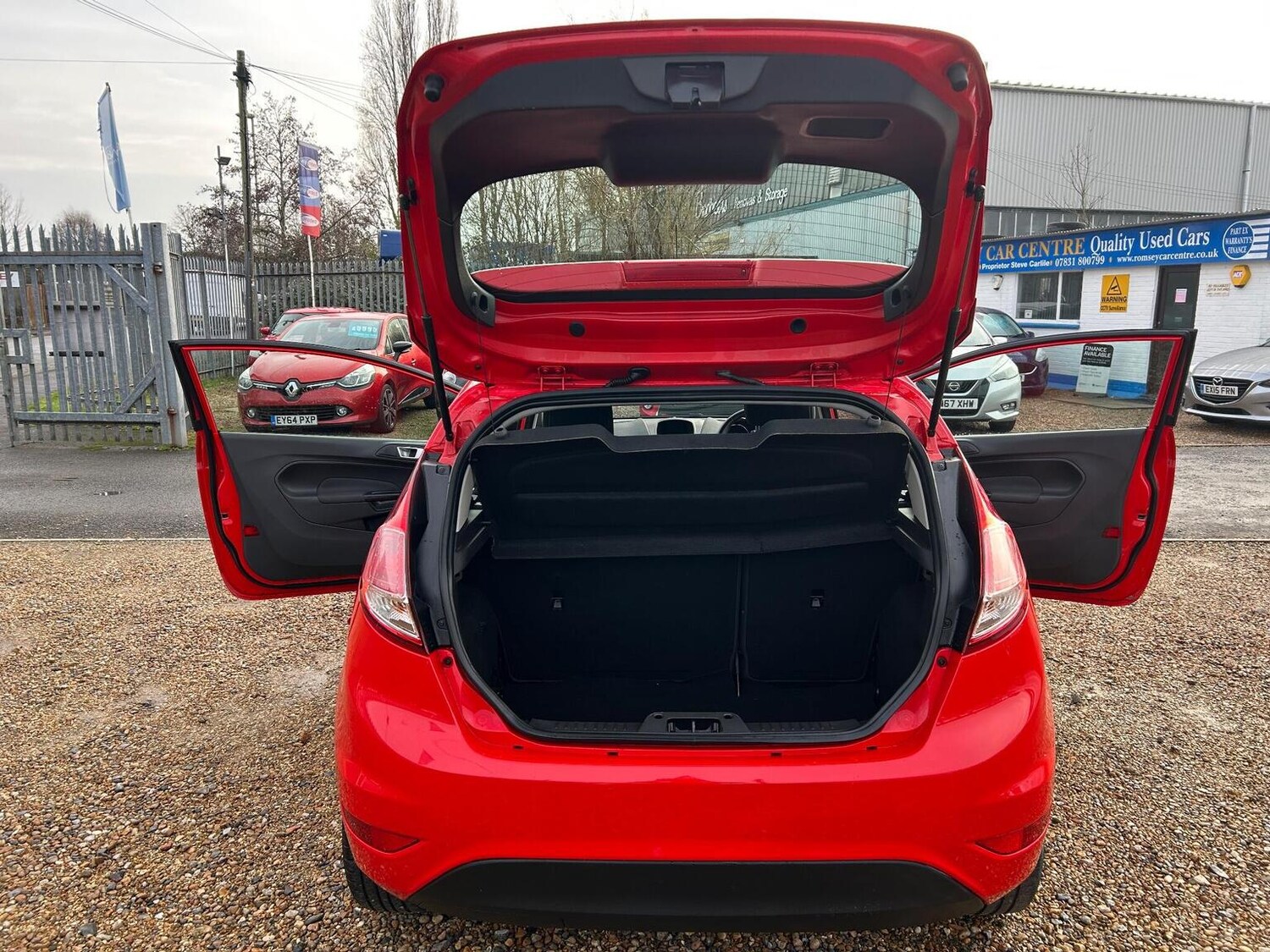 Used Ford Fiesta 2014 for sale - 77802364: Photo 16