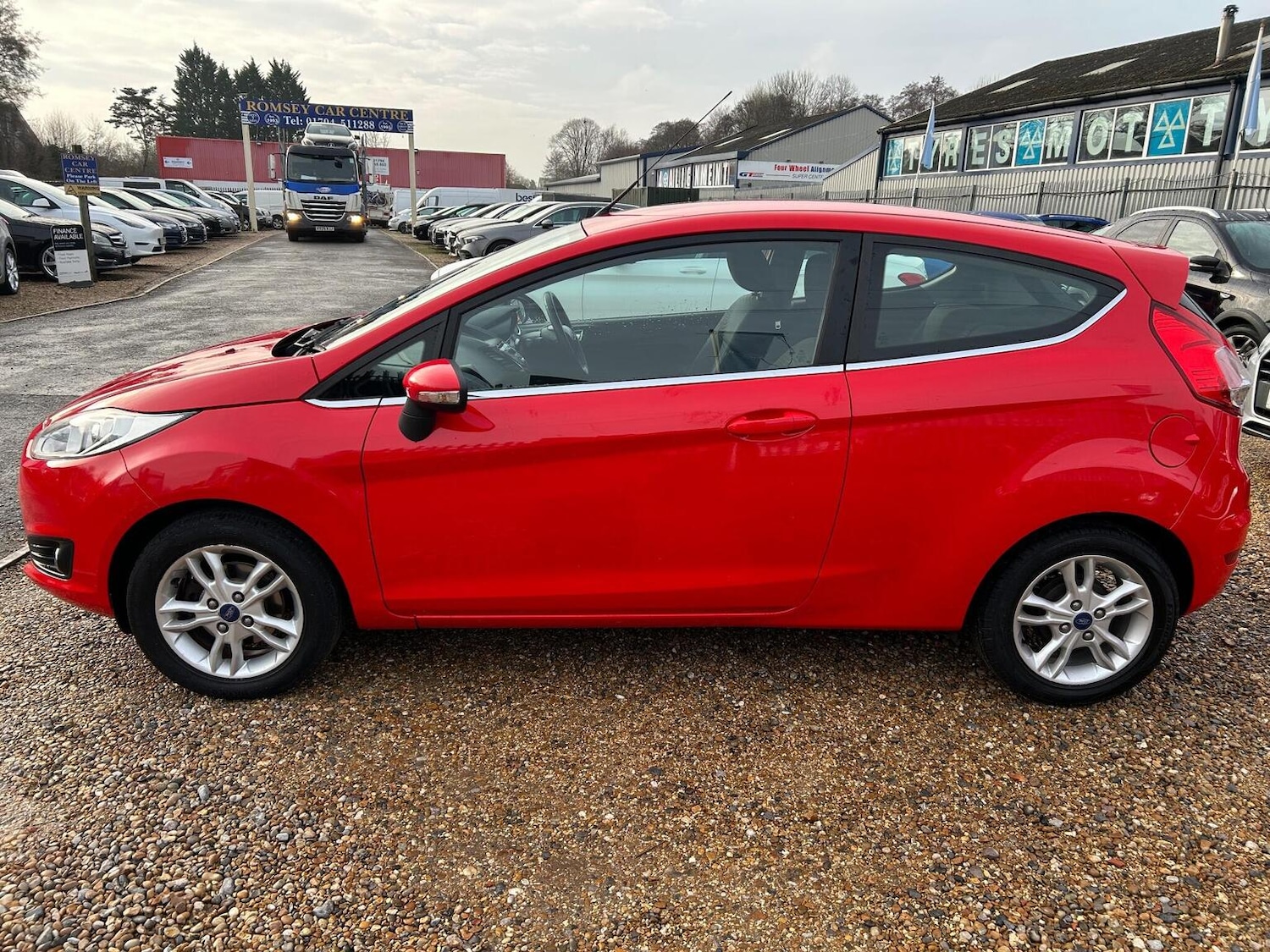 Used Ford Fiesta 2014 for sale - 77802364: Photo 4