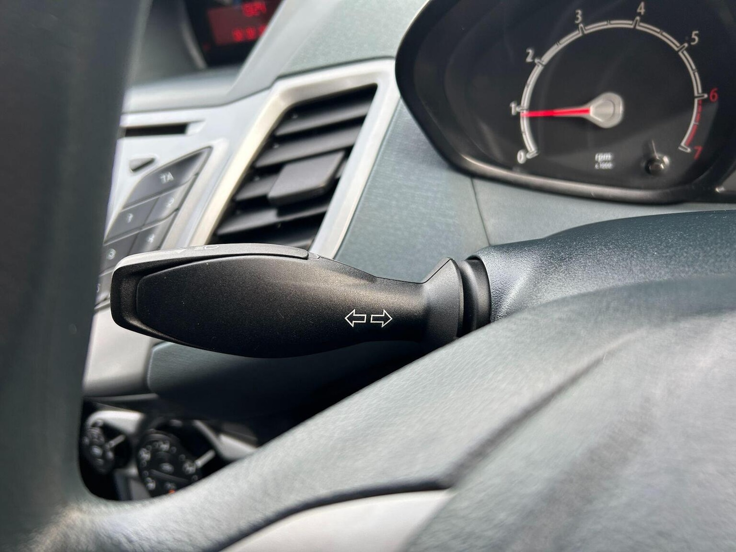 Used Ford Fiesta 2011 for sale - 77802378: Photo 41