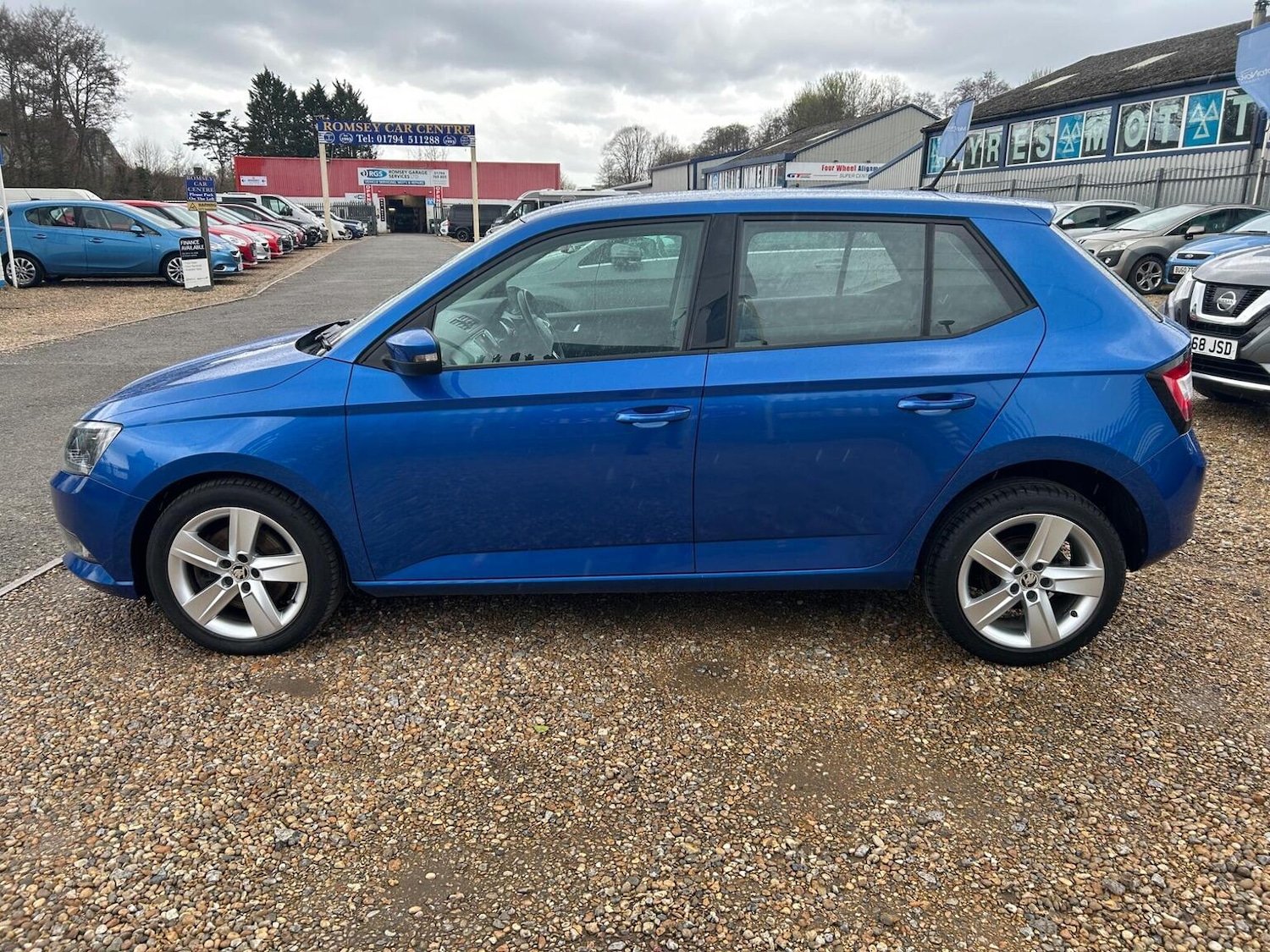 Used Skoda Fabia 2015 for sale - 77880932: Photo 4