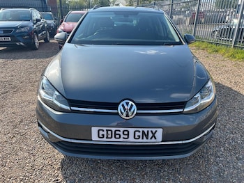 Used Volkswagen Golf 2019 for sale - 78373487: Photo