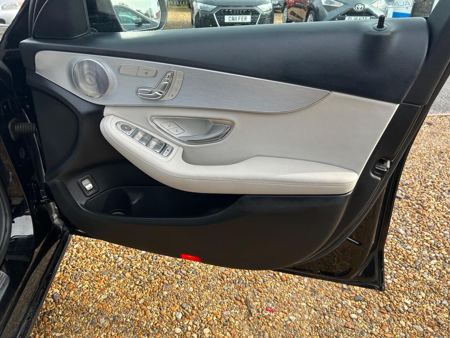 Used Mercedes-Benz C Class 2016 for sale - 77880941: Photo 20