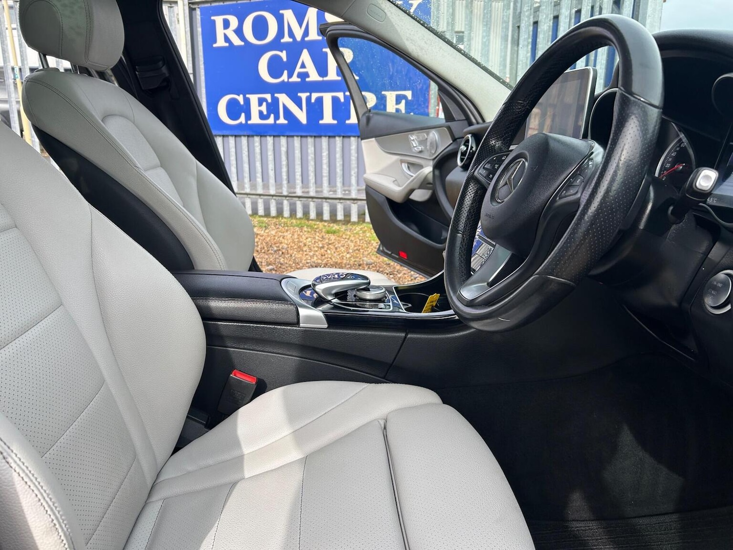 Used Mercedes-Benz C Class 2016 for sale - 77880941: Photo 23