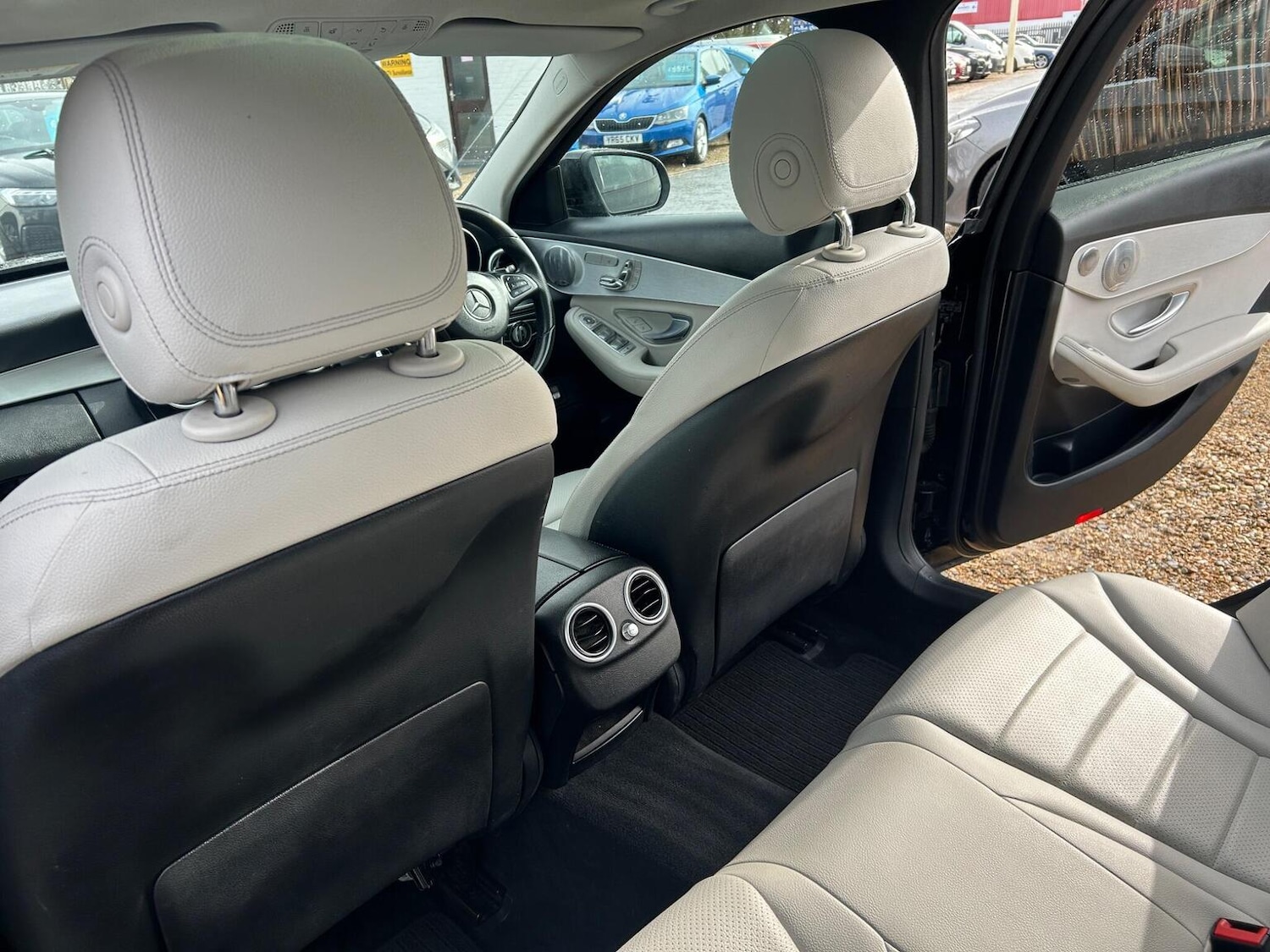 Used Mercedes-Benz C Class 2016 for sale - 77880941: Photo 32