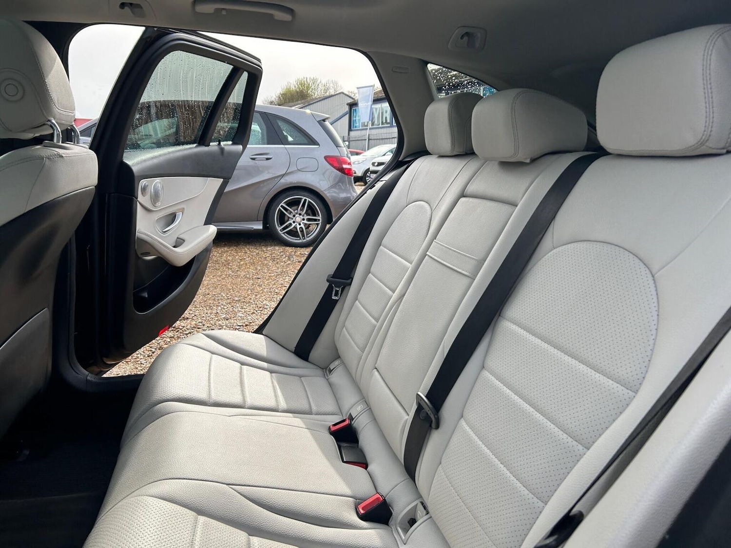 Used Mercedes-Benz C Class 2016 for sale - 77880941: Photo 33