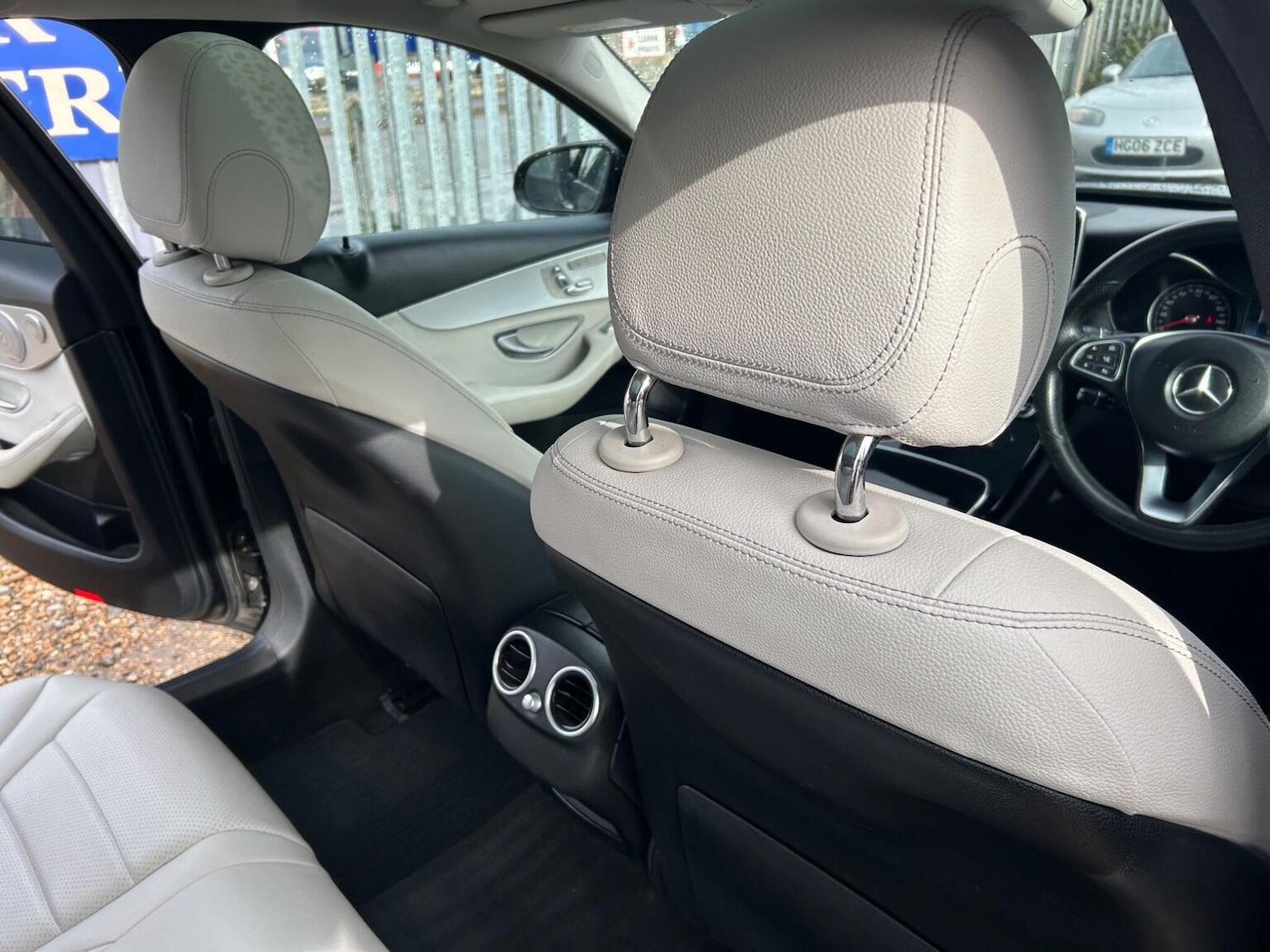 Used Mercedes-Benz C Class 2016 for sale - 77880941: Photo 36