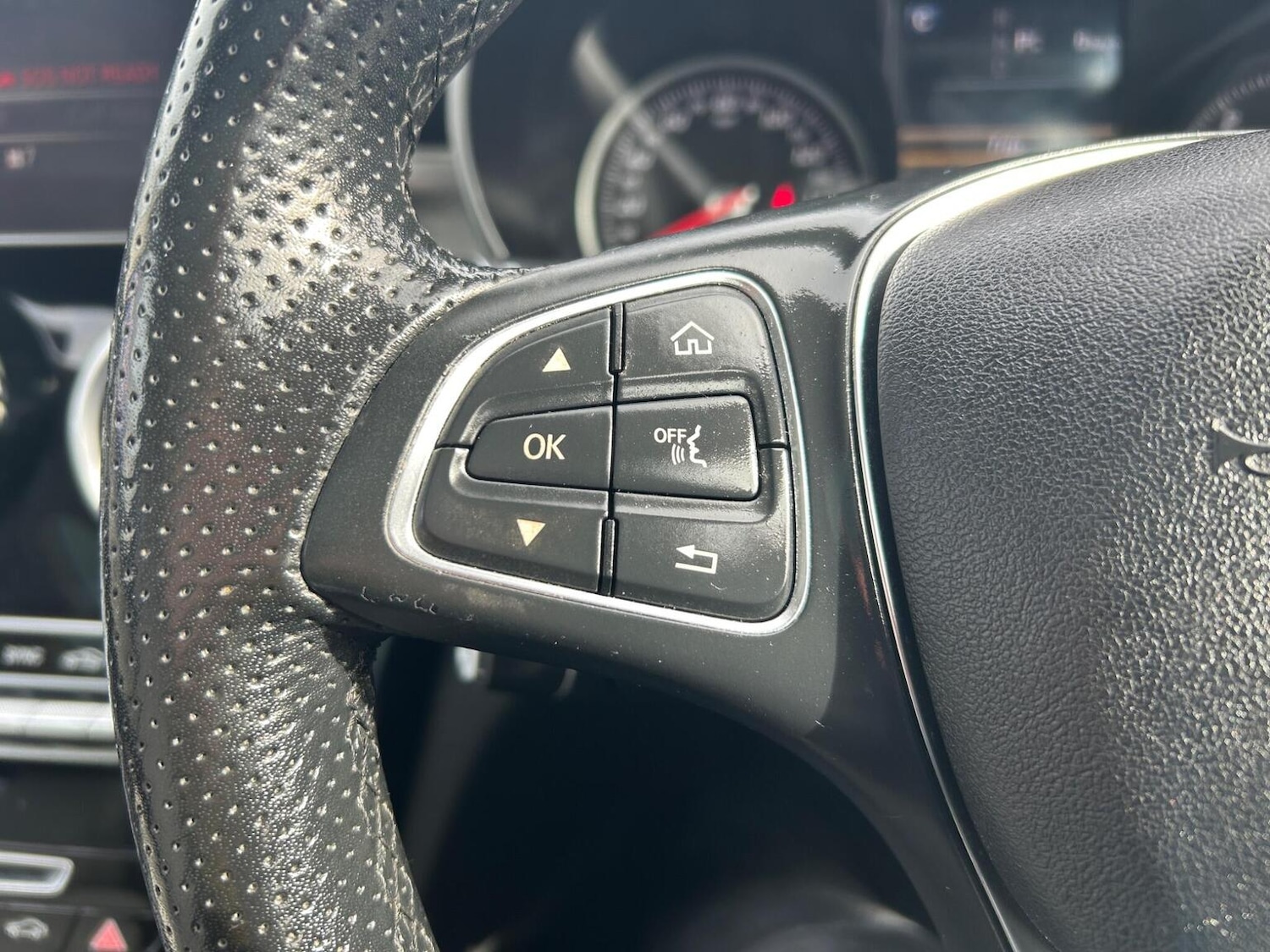 Used Mercedes-Benz C Class 2016 for sale - 77880941: Photo 48