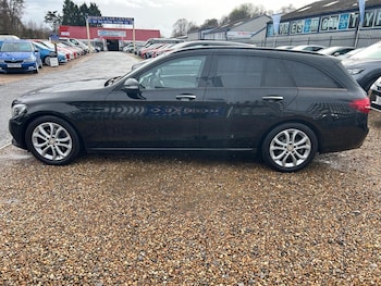 Used Mercedes-Benz C Class 2016 for sale - 77880941: Photo