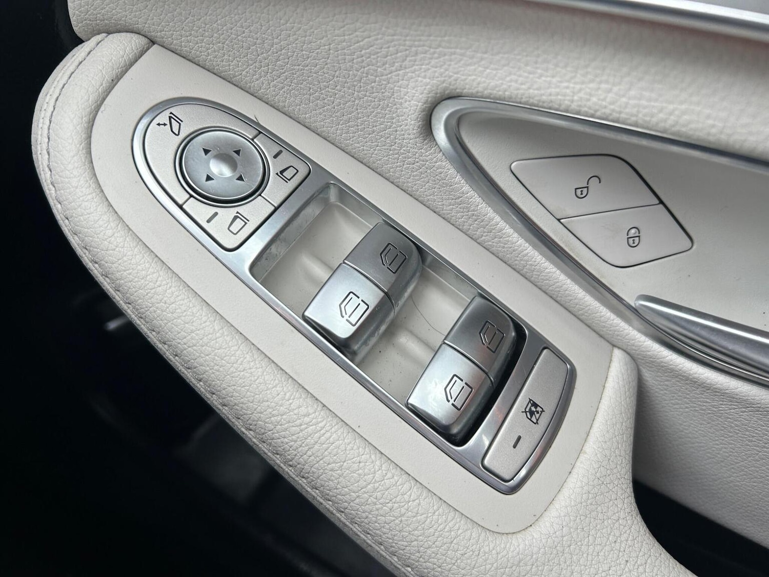 Used Mercedes-Benz C Class 2016 for sale - 77880941: Photo 54