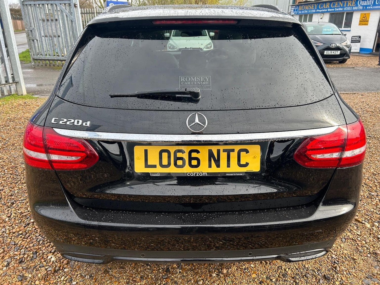 Used Mercedes-Benz C Class 2016 for sale - 77880941: Photo 6