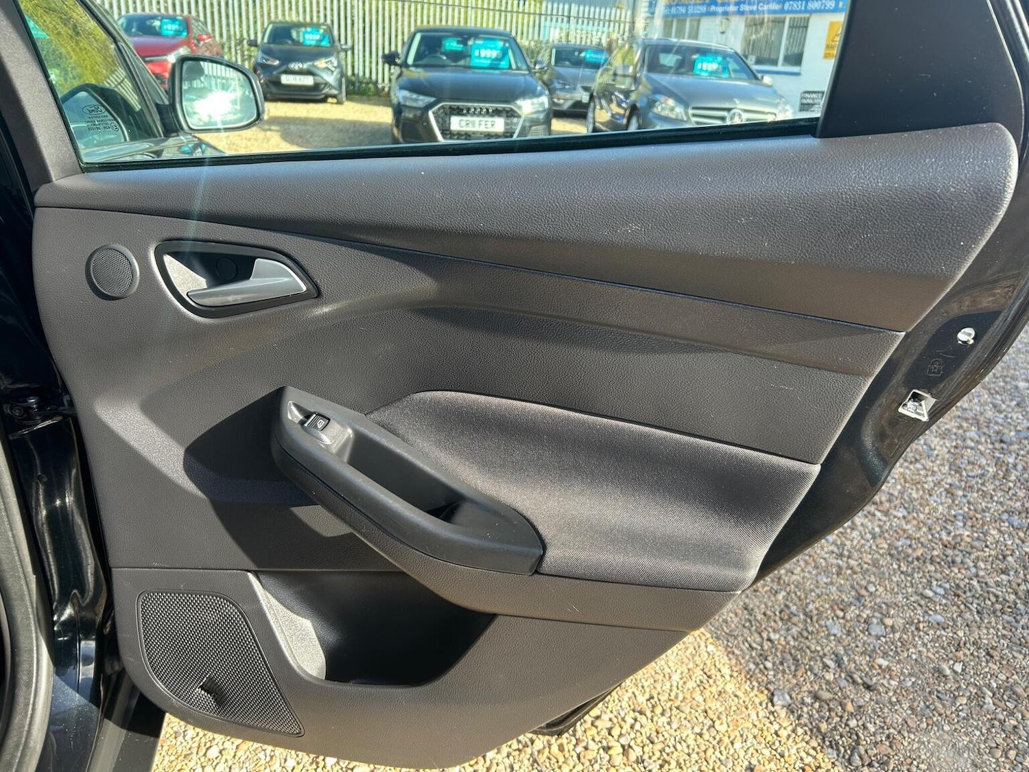 Used Ford Focus 2011 for sale - 78018359: Photo 28