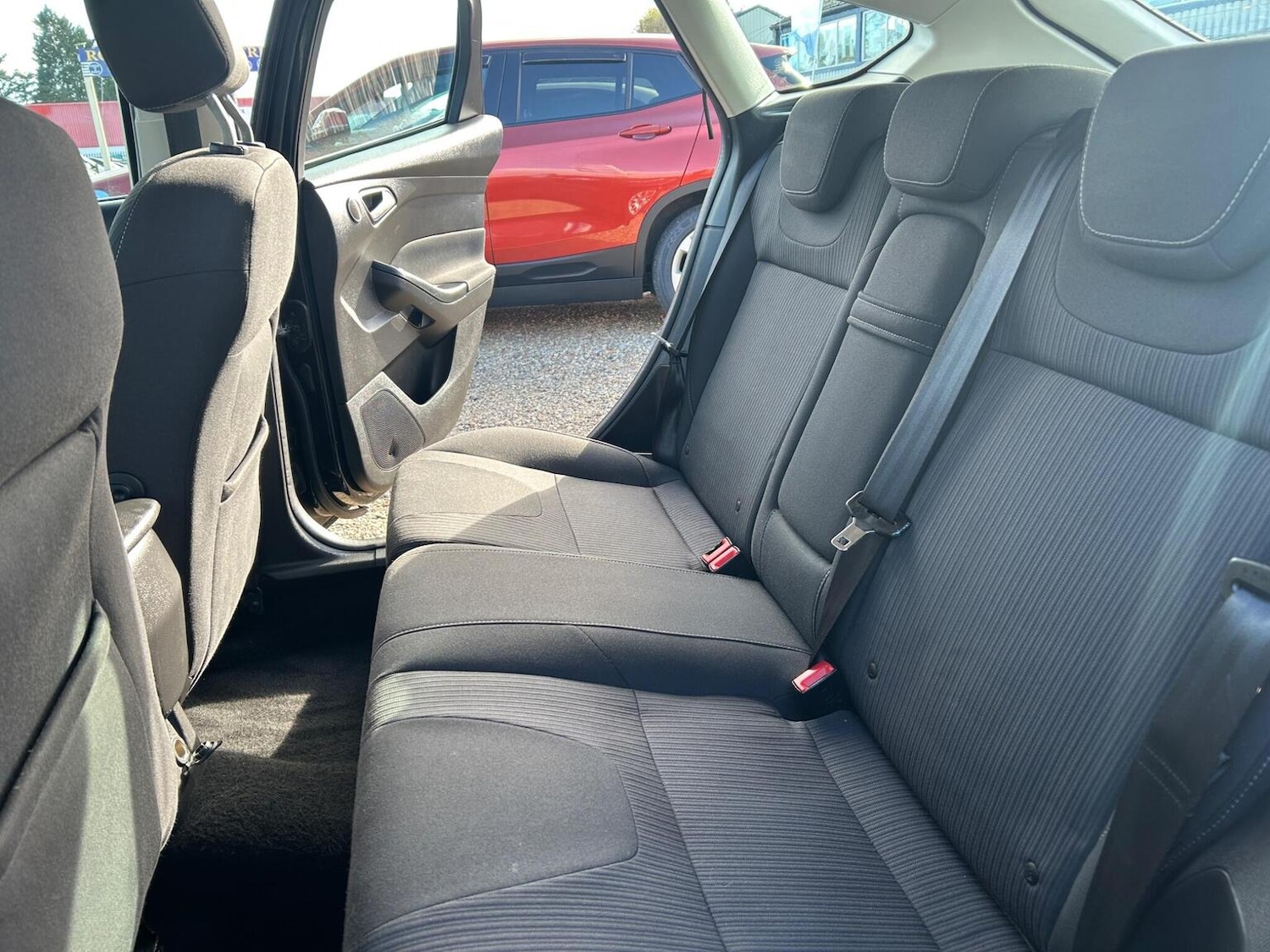 Used Ford Focus 2011 for sale - 78018359: Photo 29