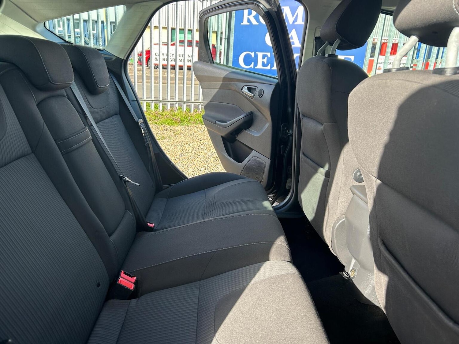 Used Ford Focus 2011 for sale - 78018359: Photo 31