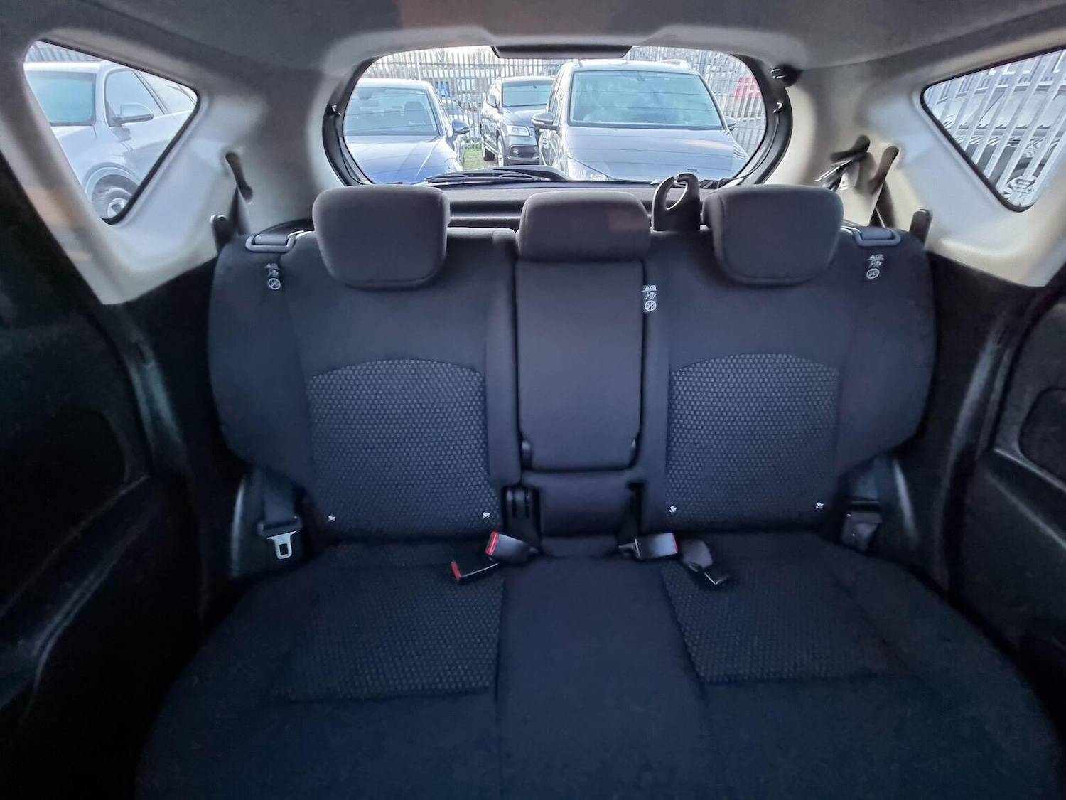 Used Nissan Note 2016 for sale - 77802365: Photo 16