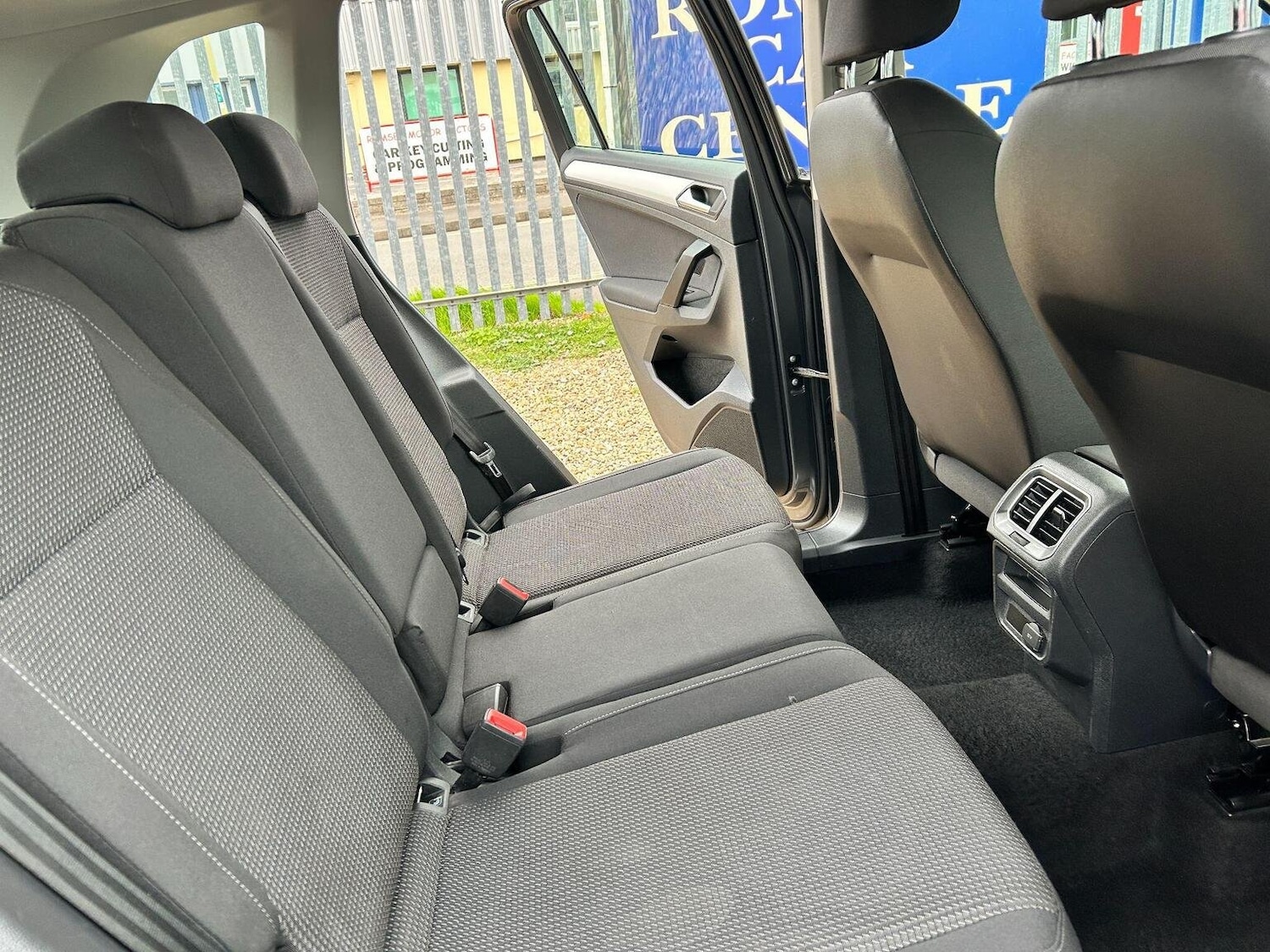 Used Volkswagen Tiguan 2016 for sale - 77802355: Photo 22