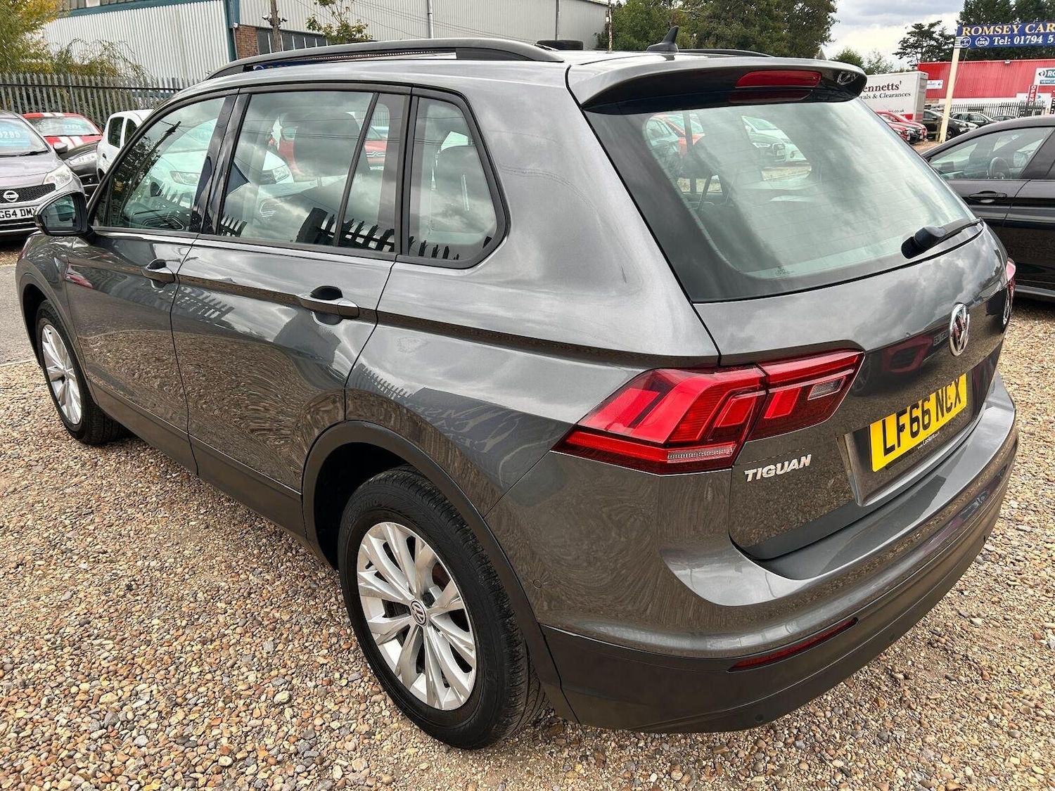 Used Volkswagen Tiguan 2016 for sale - 77802355: Photo 5