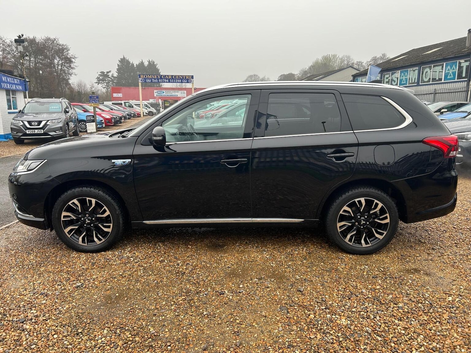 Used Mitsubishi Outlander 2017 for sale - 77807171: Photo 4