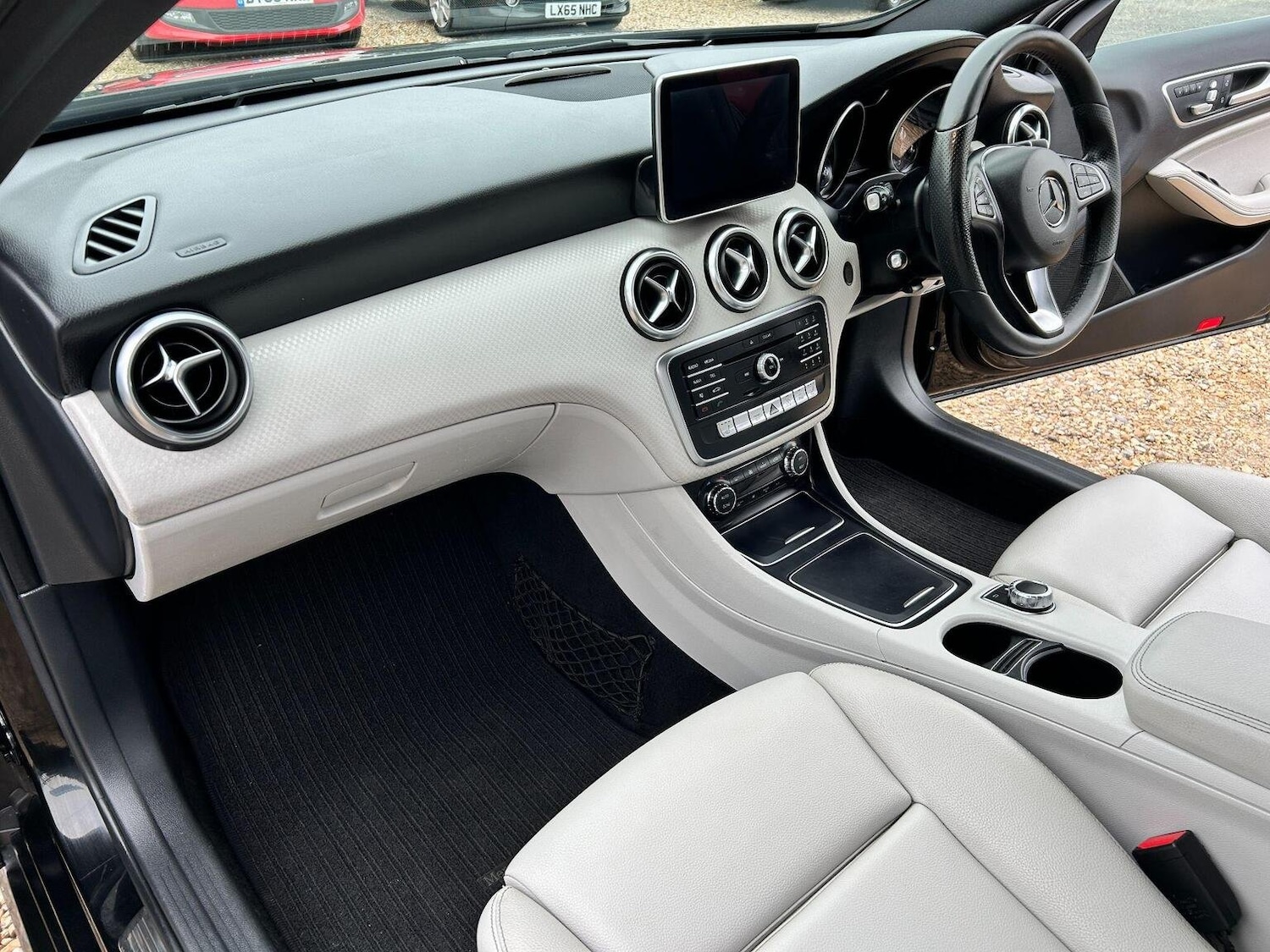 Used Mercedes-Benz A-Class 2015 for sale - 78134931: Photo 26