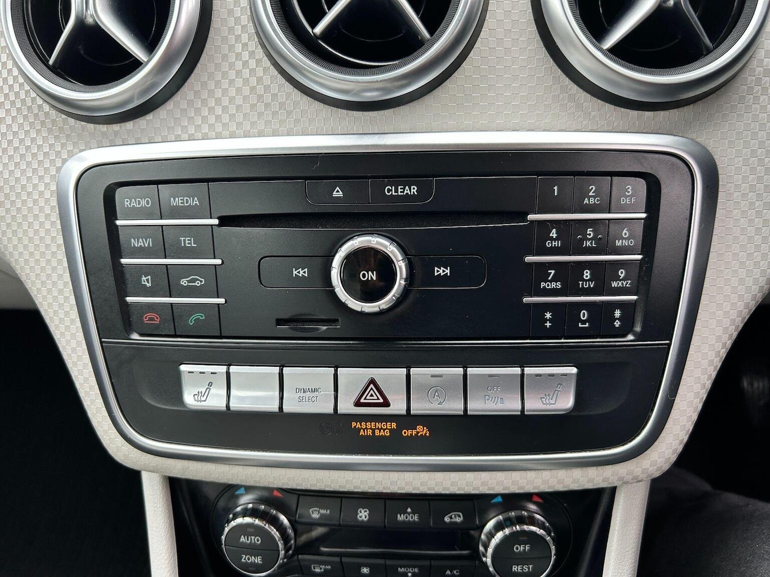 Used Mercedes-Benz A-Class 2015 for sale - 78134931: Photo 35