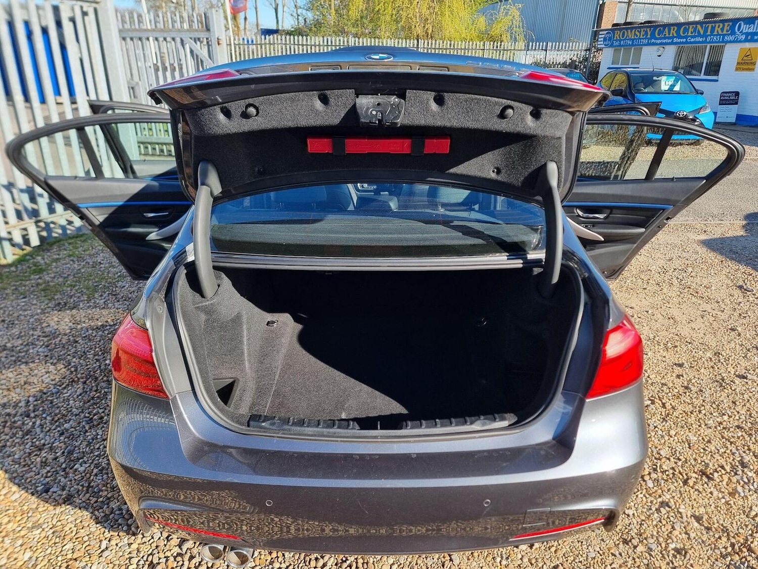 Used BMW 3 Series 2018 for sale - 77977048: Photo 32