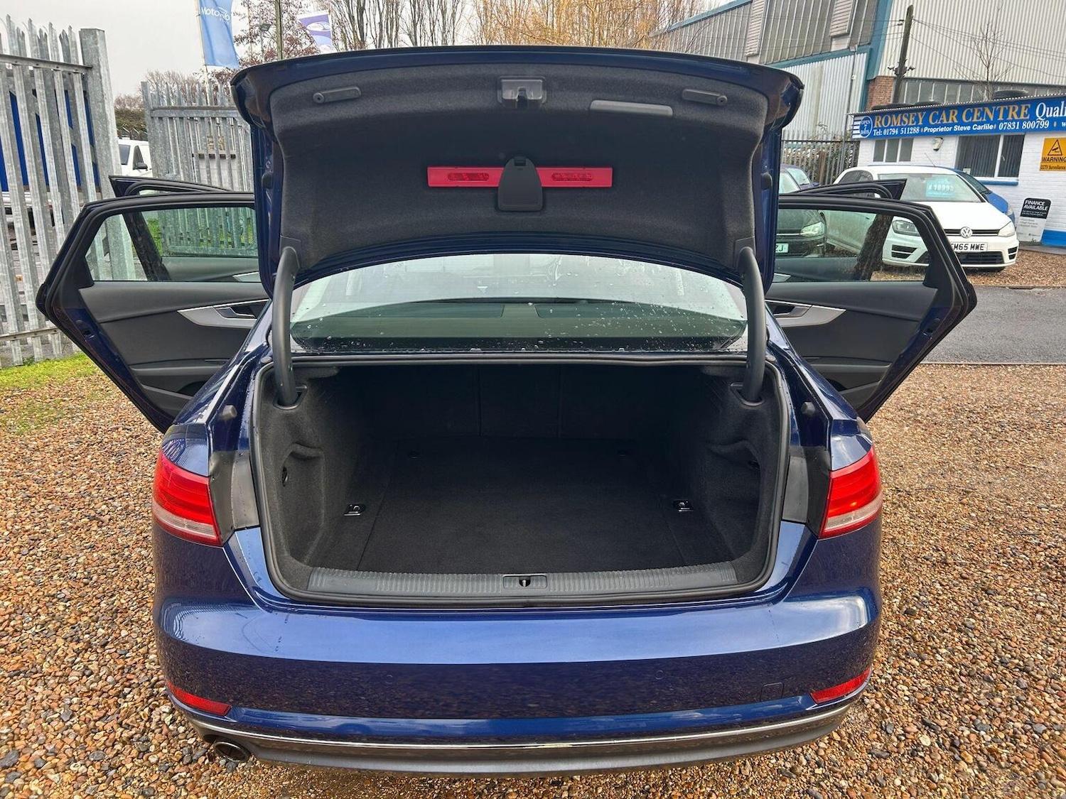 Used Audi A4 2017 for sale - 77802359: Photo 16