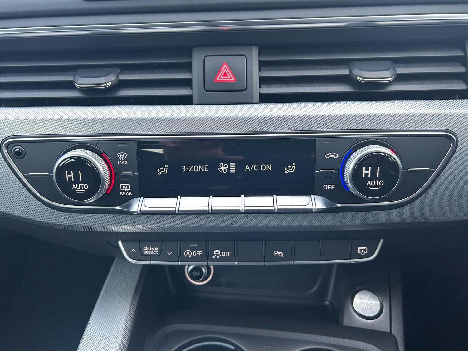 Used Audi A4 2017 for sale - 77802359: Photo 37