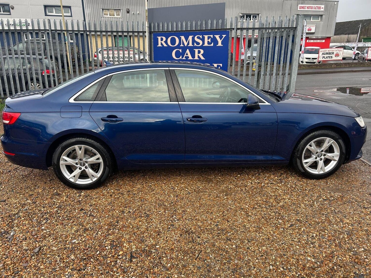 Used Audi A4 2017 for sale - 77802359: Photo 8