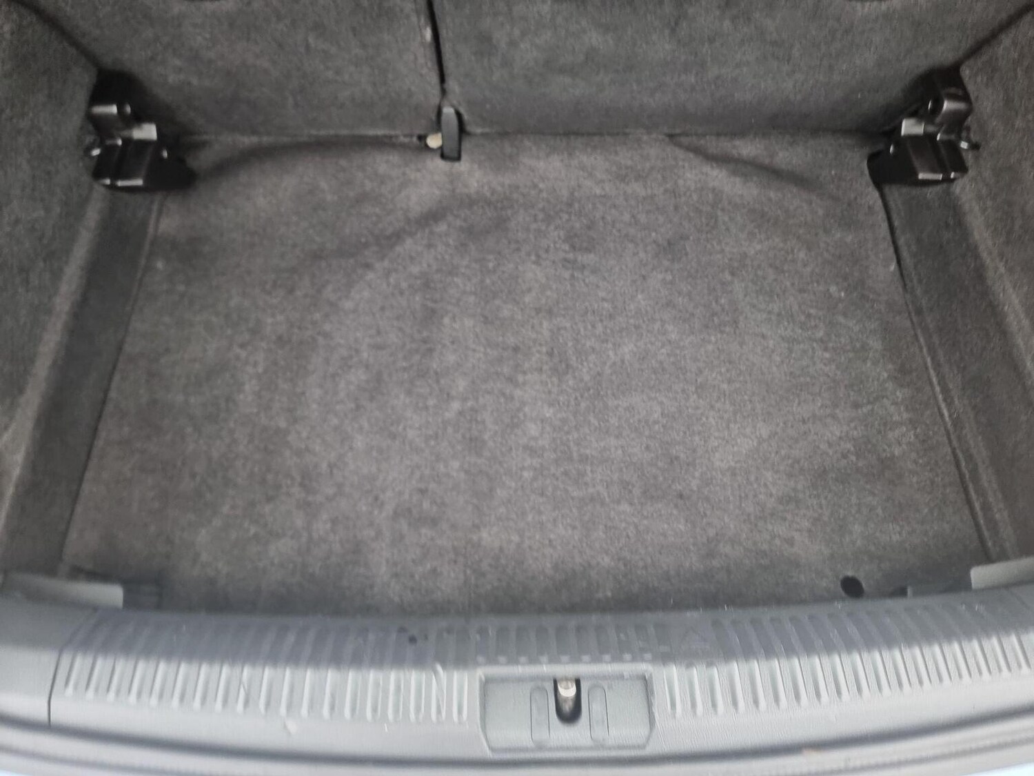 Used Volkswagen Polo 2016 for sale - 77977045: Photo 15