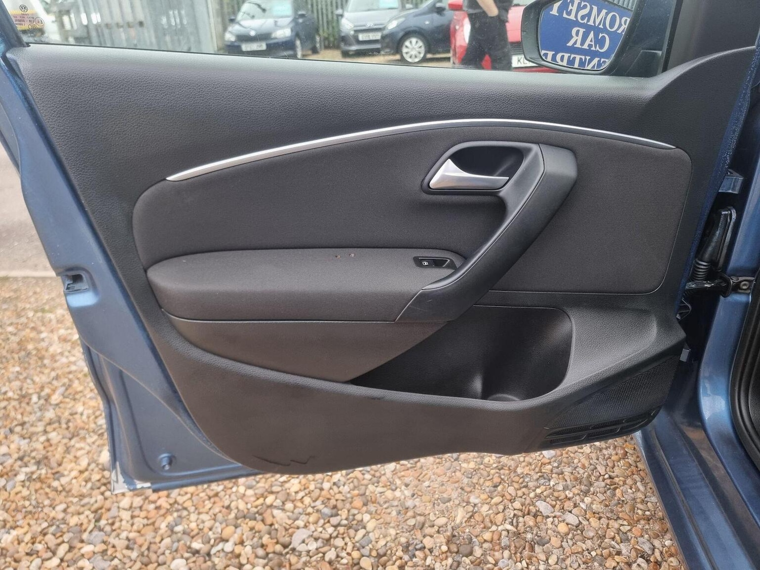 Used Volkswagen Polo 2016 for sale - 77977045: Photo 5