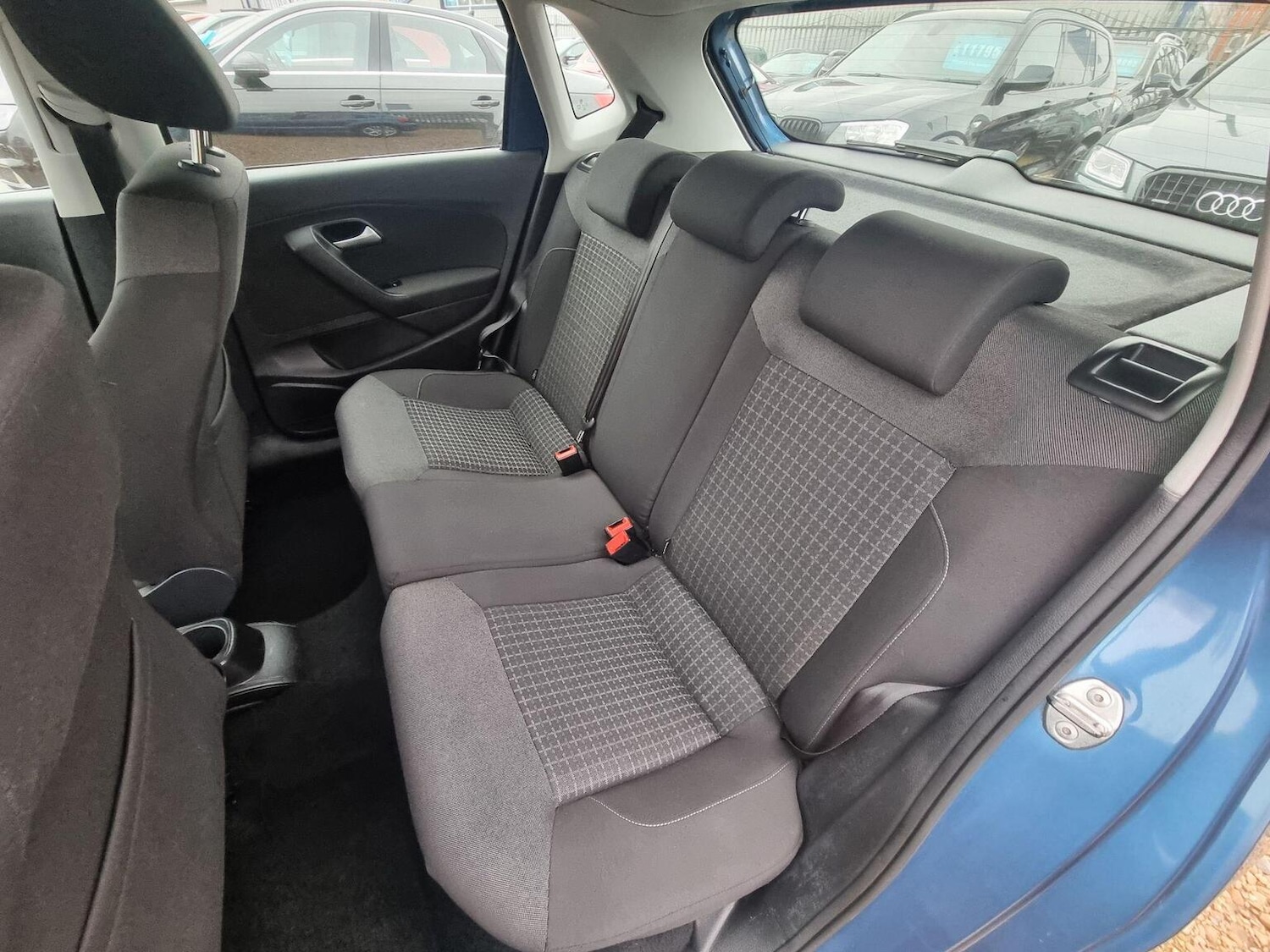 Used Volkswagen Polo 2016 for sale - 77977045: Photo 9