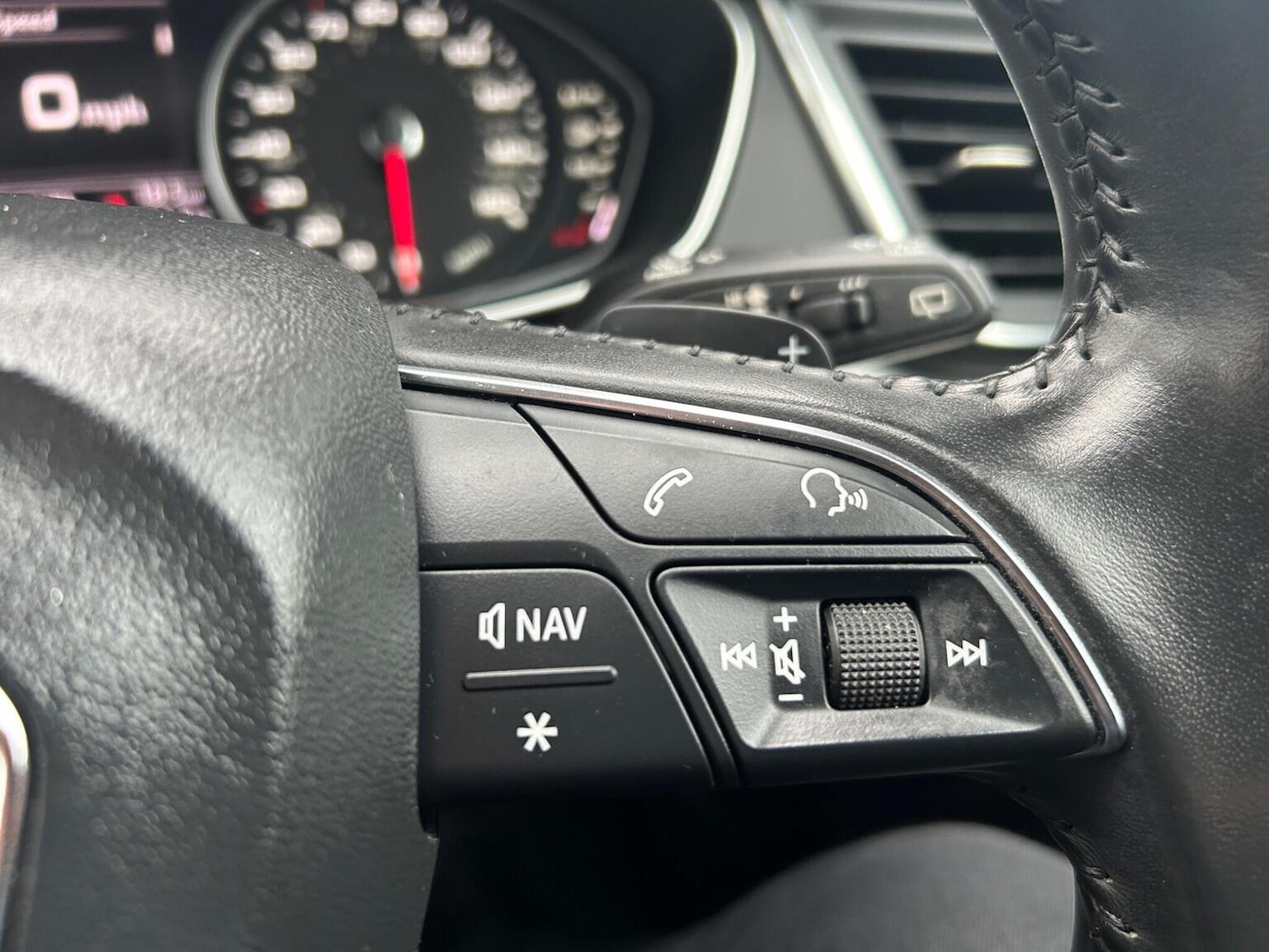 Used Audi Q5 2017 for sale - 78045683: Photo 42