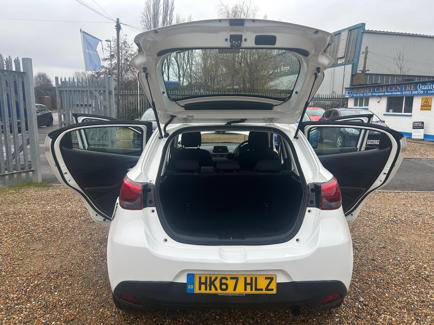 Used Mazda Mazda2 2018 for sale - 77802366: Photo 16