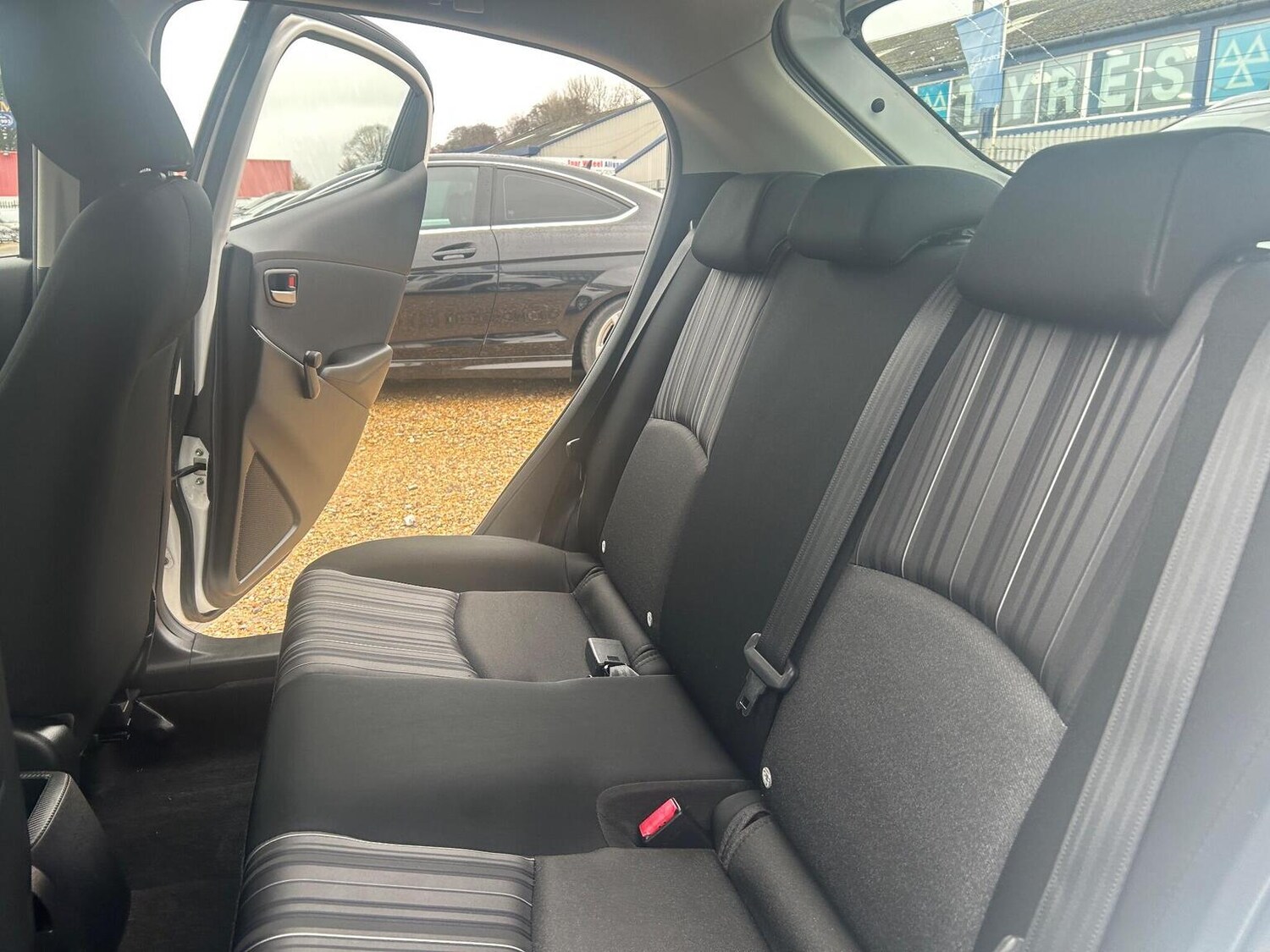 Used Mazda Mazda2 2018 for sale - 77802366: Photo 28