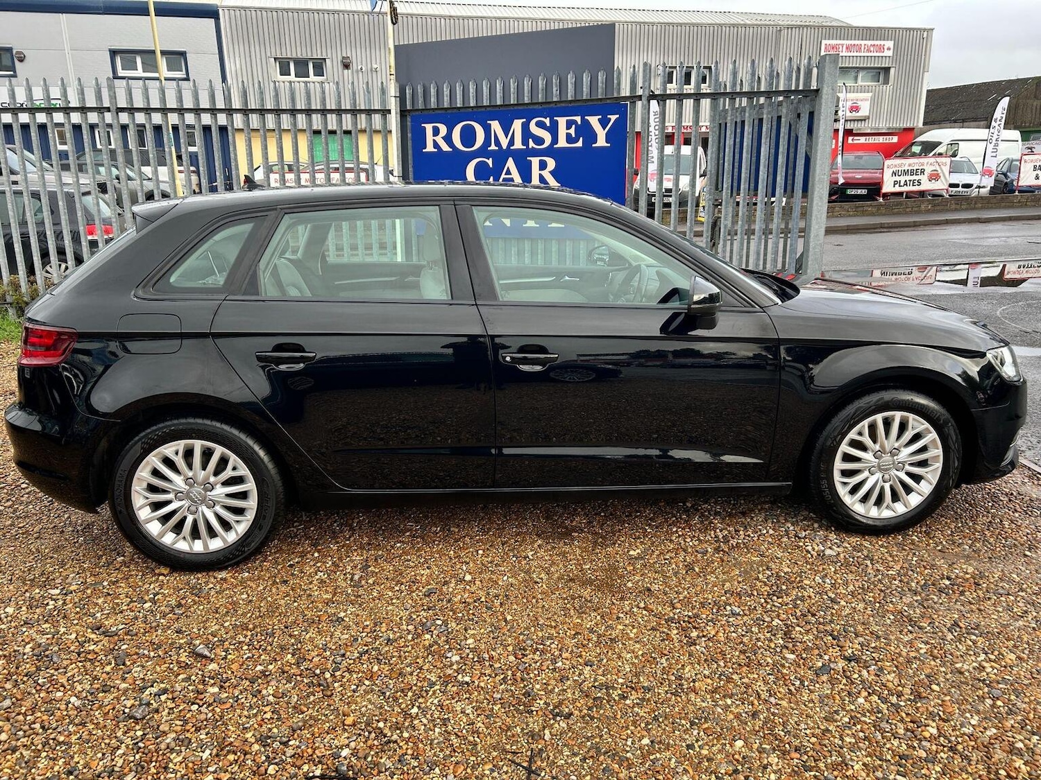 Used Audi A3 2015 for sale - 77802369: Photo 8