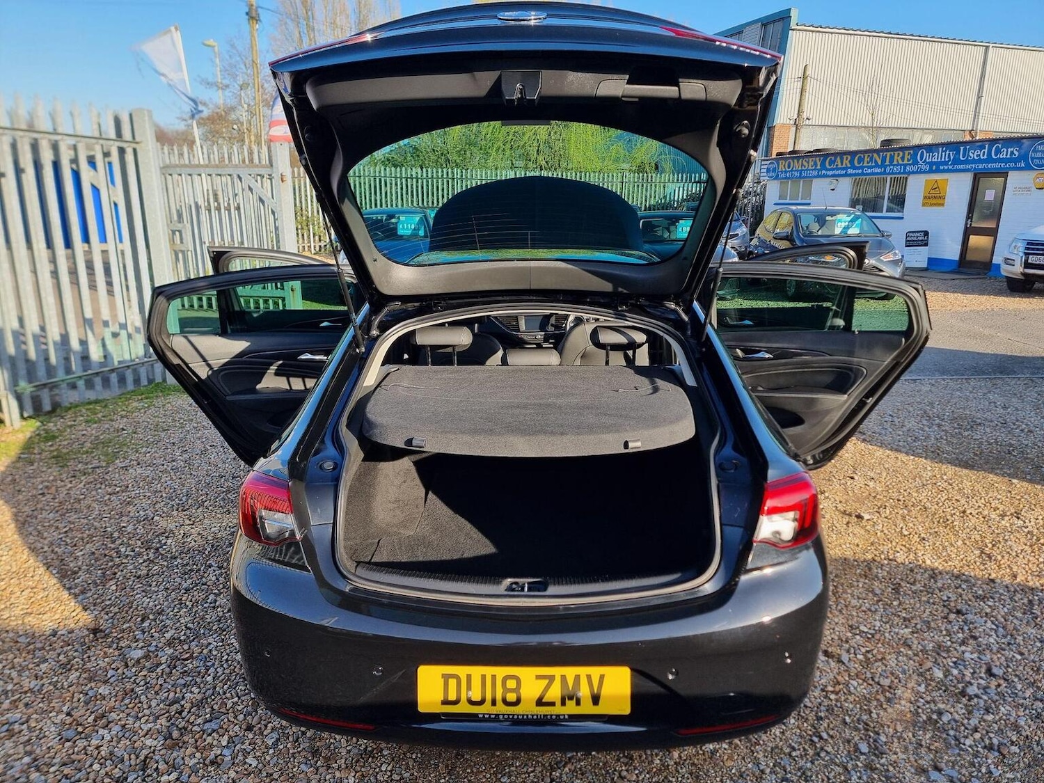 Used Vauxhall Insignia 2018 for sale - 77921407: Photo 12