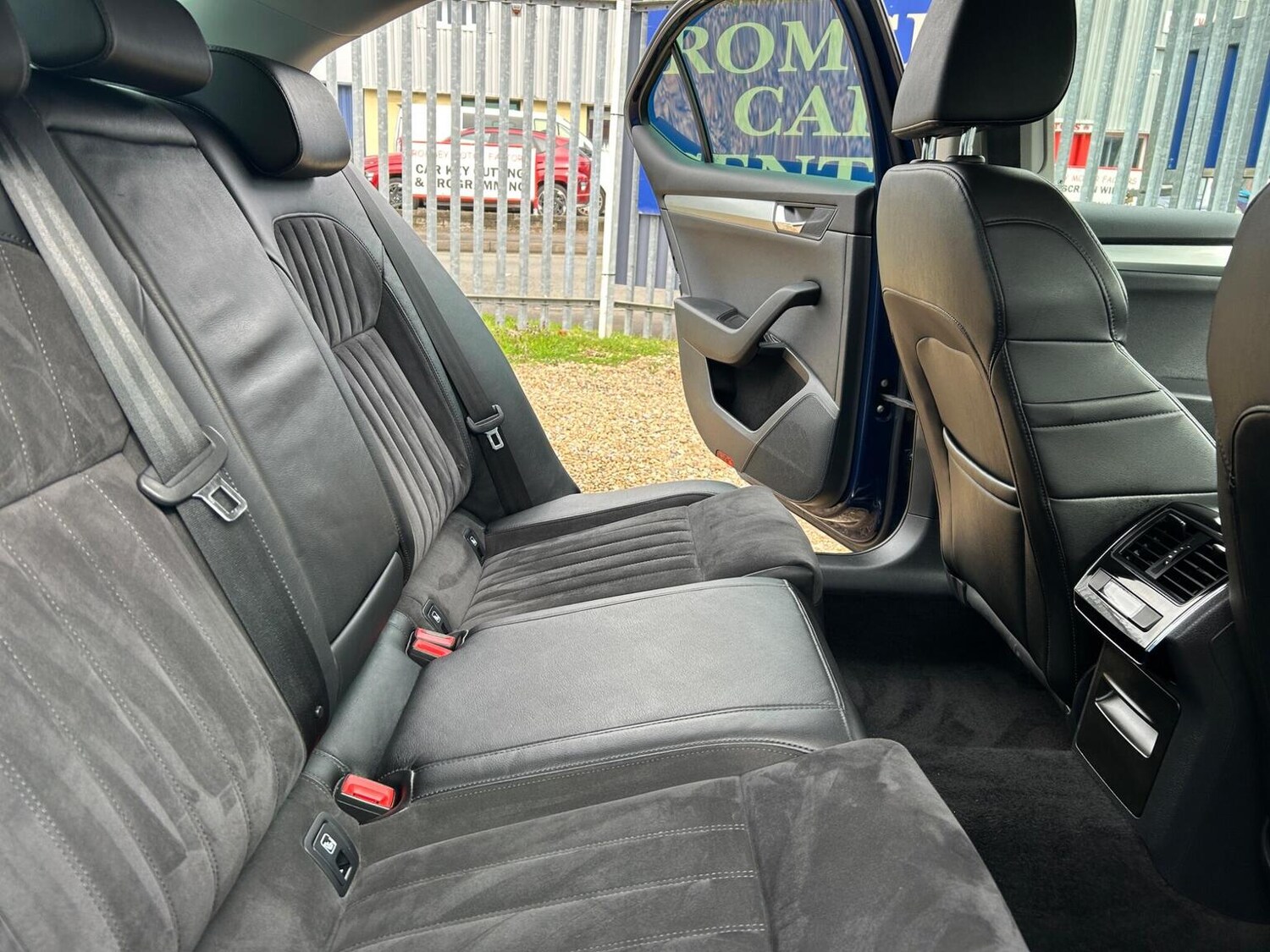 Used Skoda Superb 2016 for sale - 77906611: Photo 32