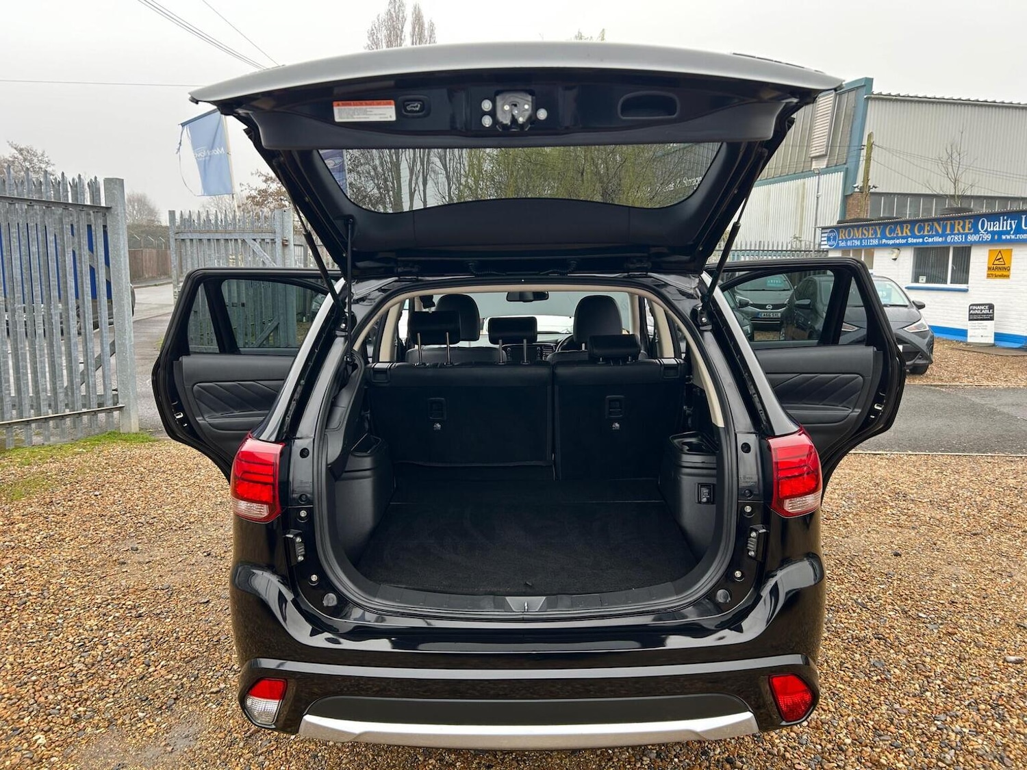 Used Mitsubishi Outlander 2017 for sale - 77938173: Photo 16