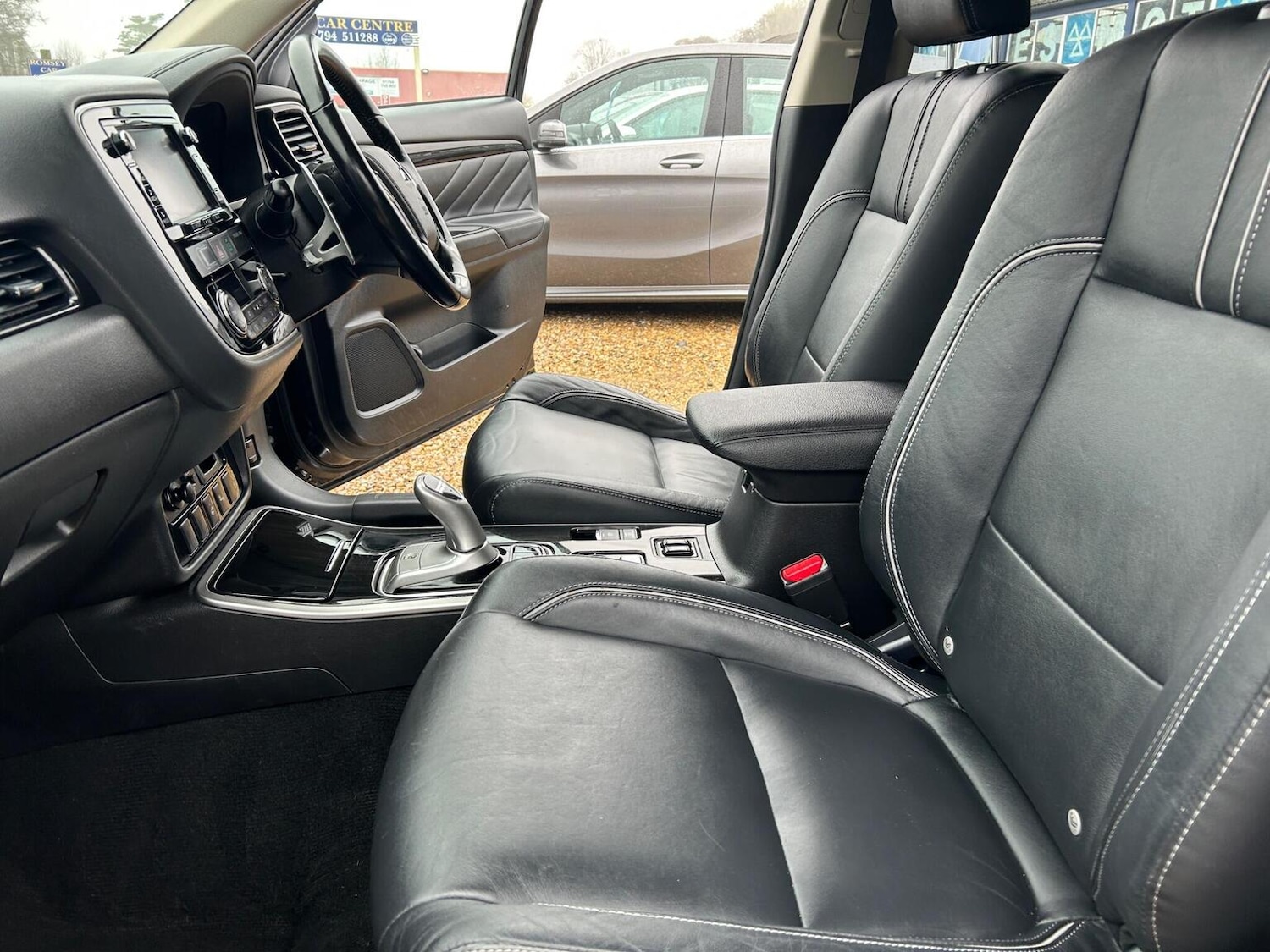 Used Mitsubishi Outlander 2017 for sale - 77938173: Photo 24