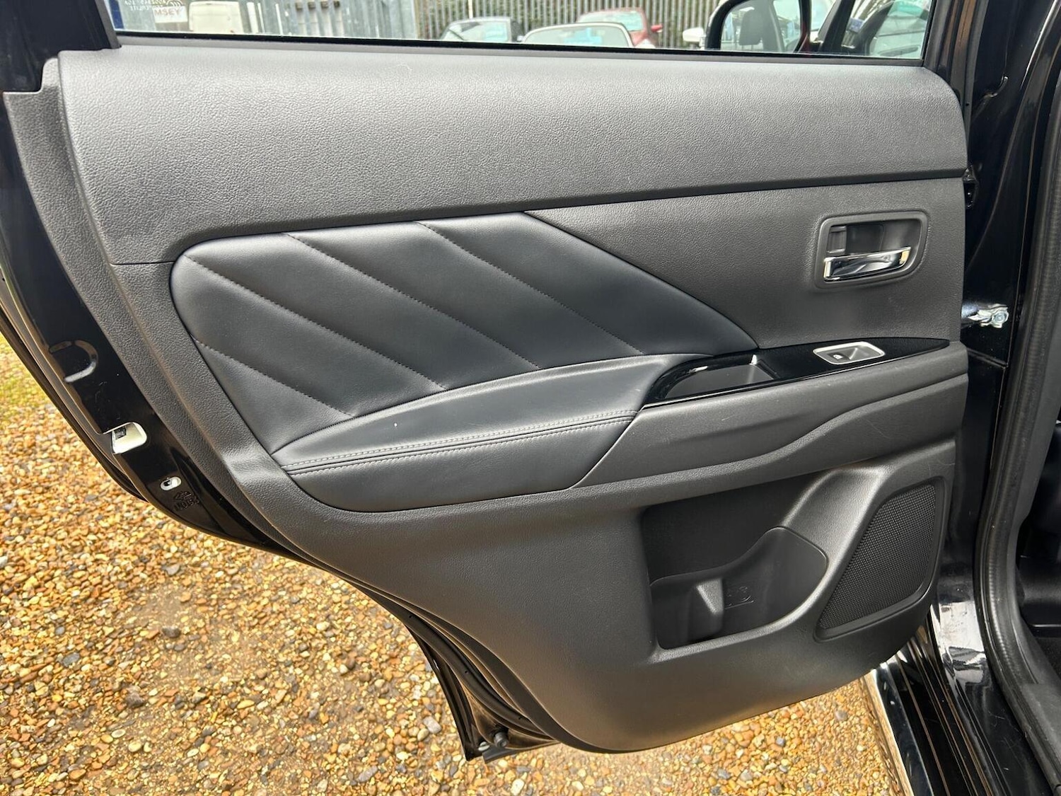 Used Mitsubishi Outlander 2017 for sale - 77938173: Photo 26