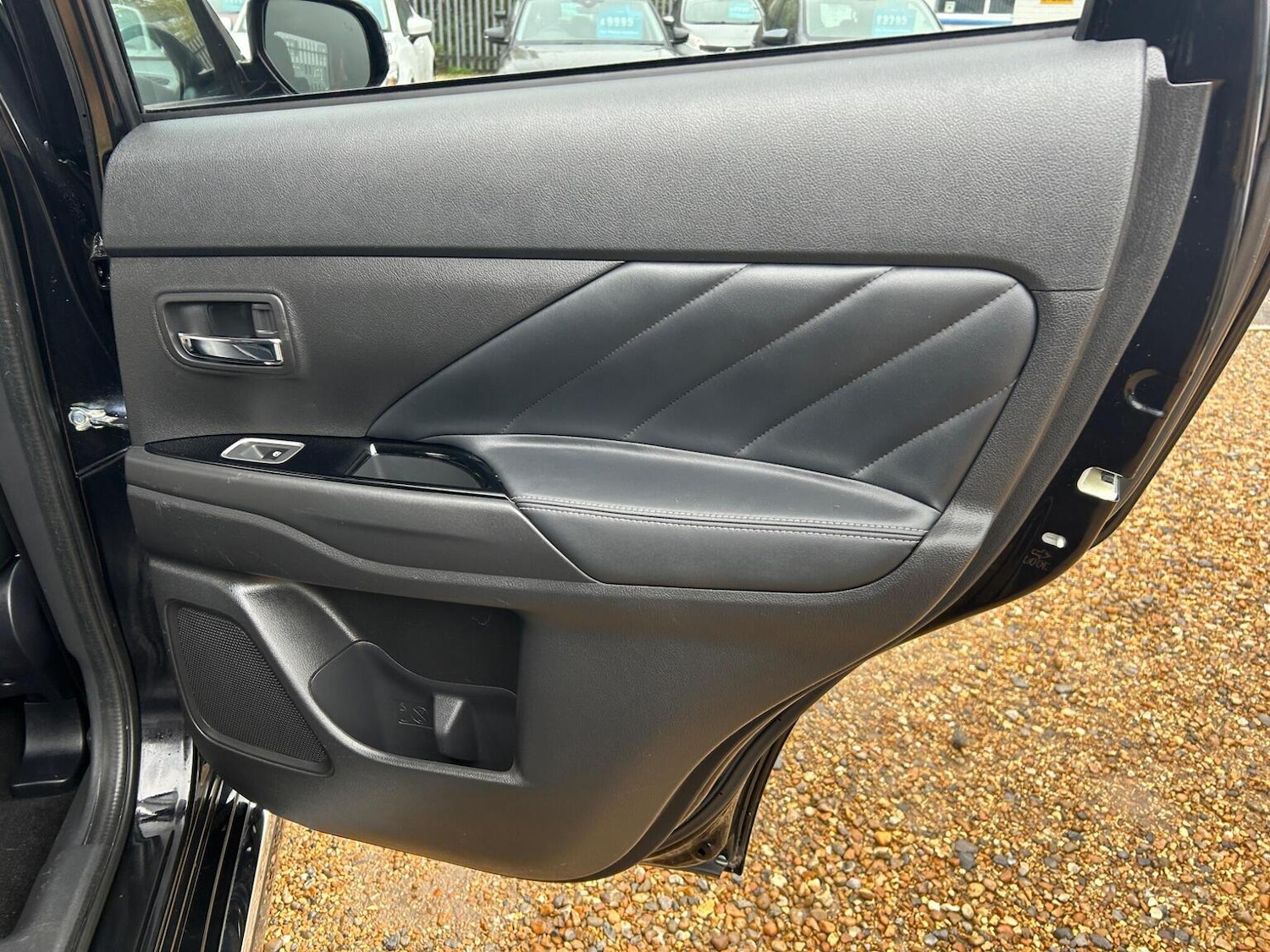 Used Mitsubishi Outlander 2017 for sale - 77938173: Photo 29