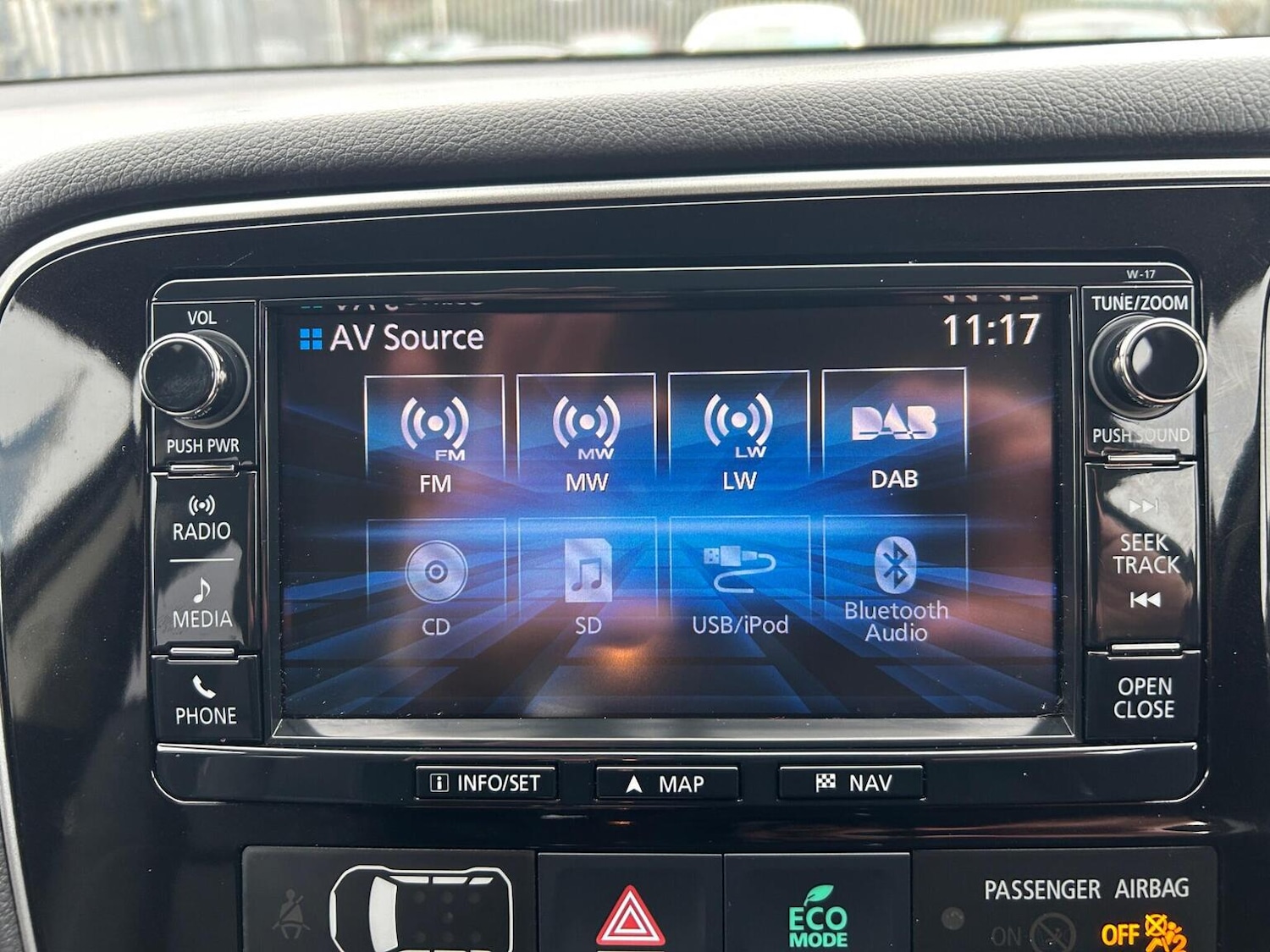 Used Mitsubishi Outlander 2017 for sale - 77938173: Photo 36